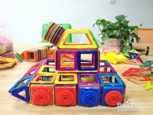 成人木积木玩法视频教学,跟随视频轻松搭建精彩作品