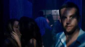 成人 激情 视频 在线,在线观看的诱惑与风险